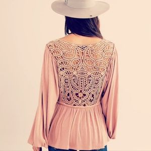 GIMMICKS Pieced Crochet Peplum Top Women's Size Medium